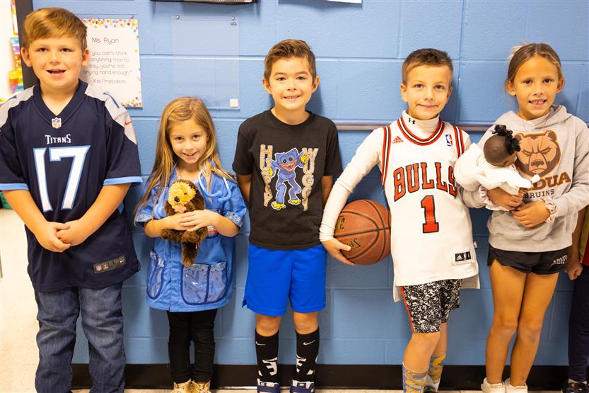 Creekside Elementary hosts Career Day